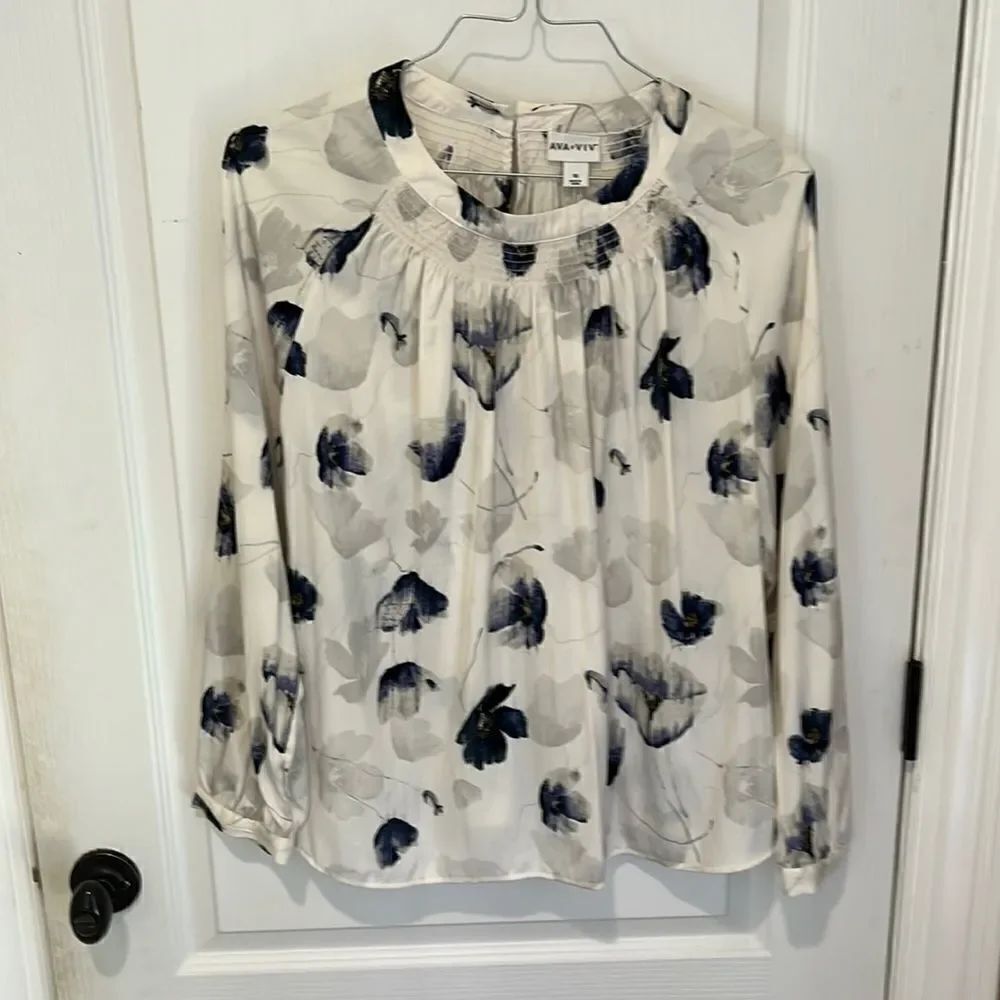 AVA & VIV White Blouse with Navy and Gray floral print